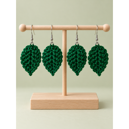 Handmade Green Crochet Leaf Earrings | Lanita.es