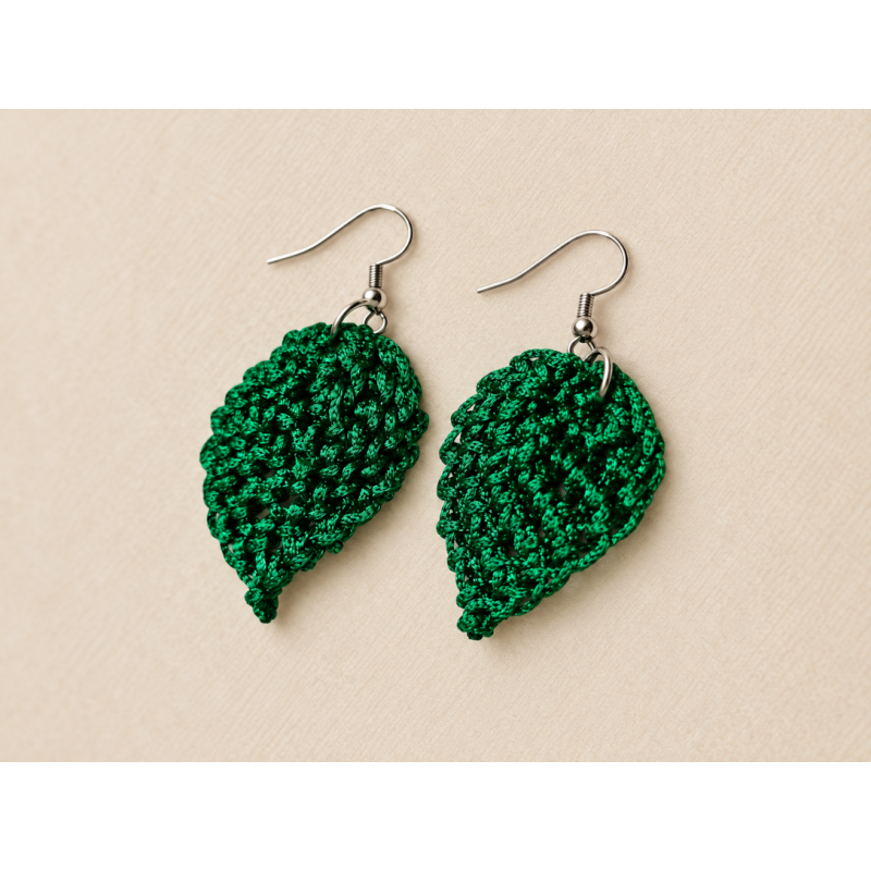 Handmade Green Crochet Leaf Earrings | Lanita.es